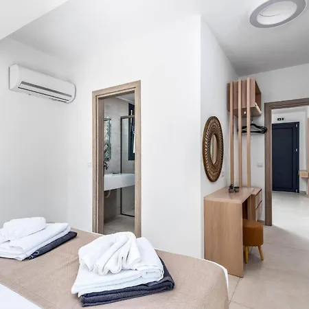 Apollon Lindian Palm By Villa
