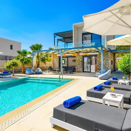 Apollon Lindian Palm By Vilă Kiotari